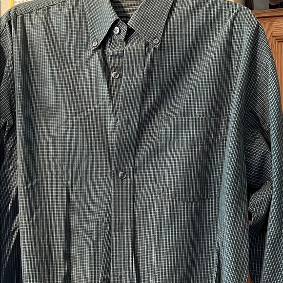 Men’s Van Heusen Button Down Size L - Picture 2 of 4